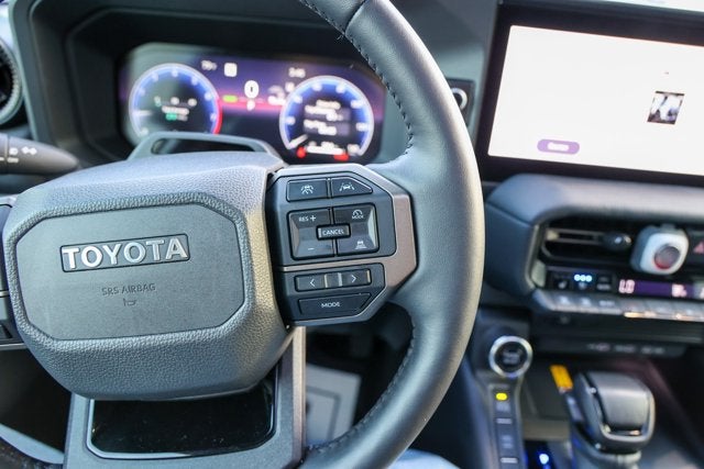 2026 Toyota Land Cruiser 4WD (Natl)
