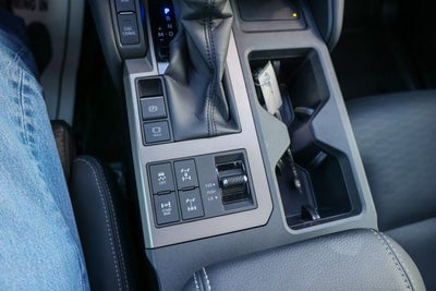 2026 Toyota Land Cruiser 4WD (Natl)