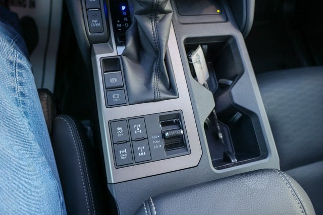 2026 Toyota Land Cruiser 4WD (Natl)