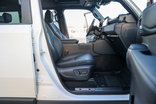 2026 Toyota Land Cruiser 4WD (Natl)