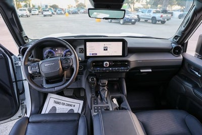 2026 Toyota Land Cruiser 4WD (Natl)