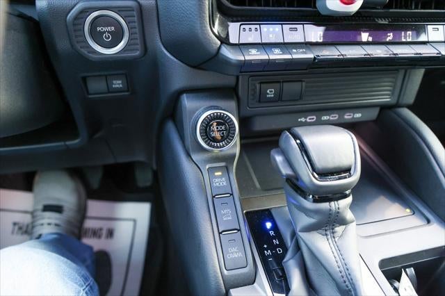 2026 Toyota Land Cruiser 4WD (Natl)