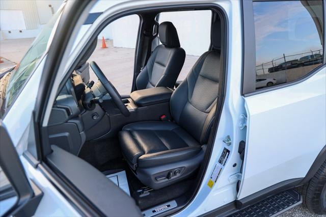 2026 Toyota Land Cruiser 4WD (Natl)