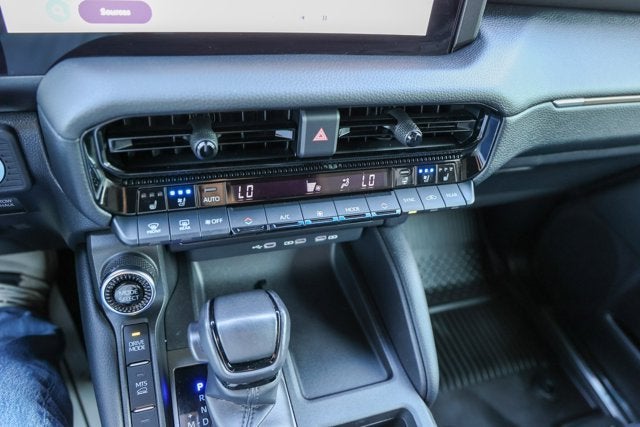 2024 Toyota Land Cruiser 4WD (Natl)