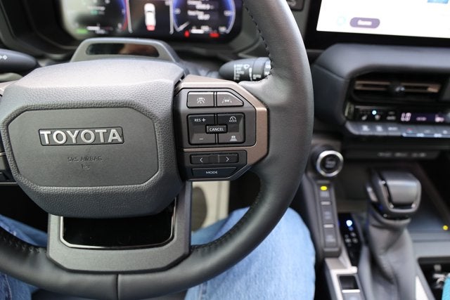 2025 Toyota Land Cruiser 4WD (Natl)