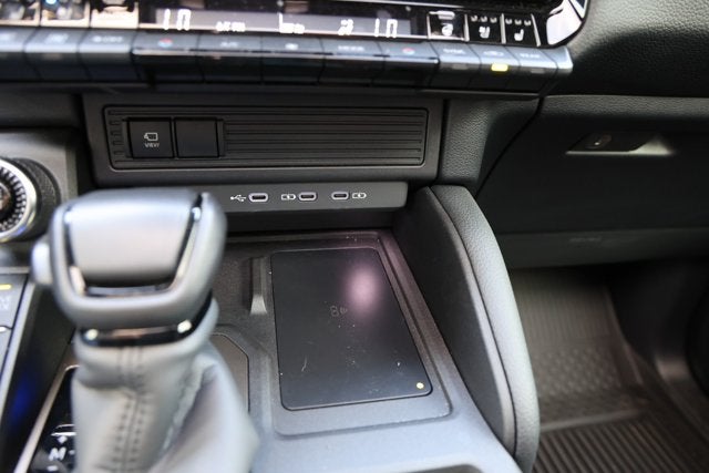 2025 Toyota Land Cruiser 4WD (Natl)