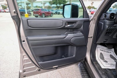 2025 Toyota Land Cruiser 4WD (Natl)