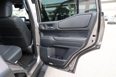 2025 Toyota Land Cruiser 4WD (Natl)