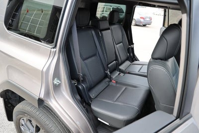 2025 Toyota Land Cruiser 4WD (Natl)