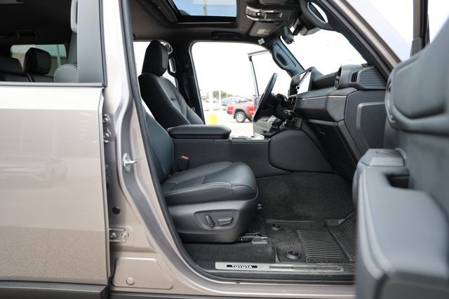 2025 Toyota Land Cruiser 4WD (Natl)