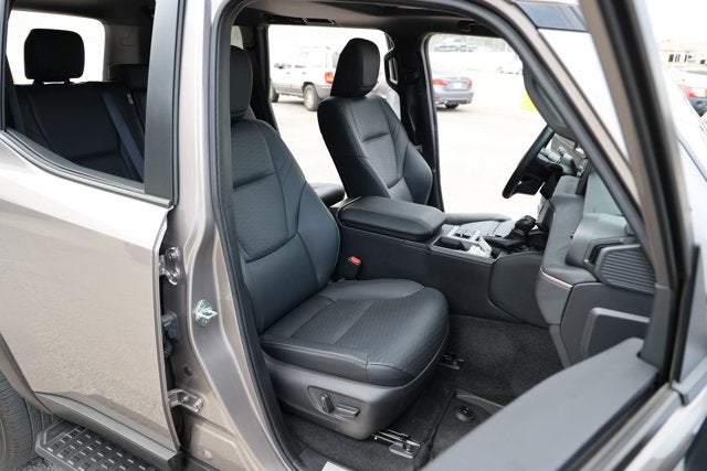 2025 Toyota Land Cruiser 4WD (Natl)