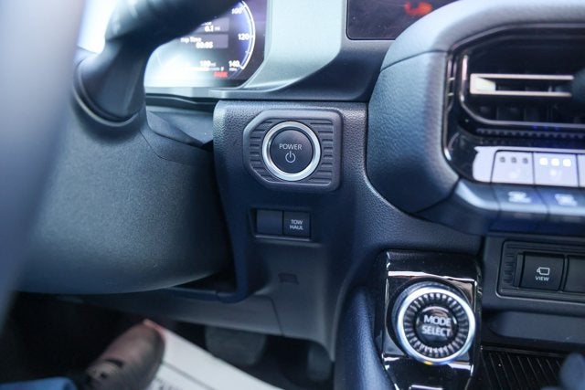 2025 Toyota Land Cruiser 4WD (Natl)