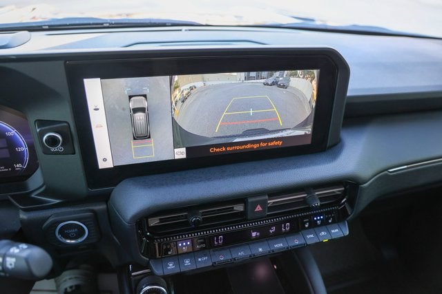 2025 Toyota Land Cruiser 4WD (Natl)