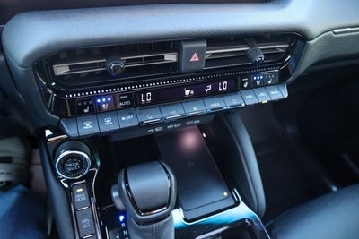 2025 Toyota Land Cruiser 4WD (Natl)