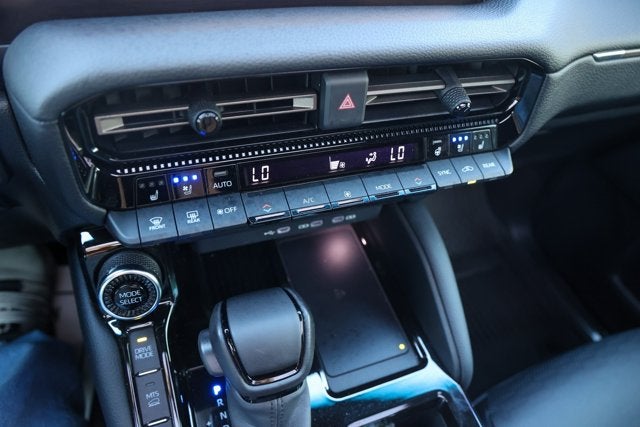 2025 Toyota Land Cruiser 4WD (Natl)