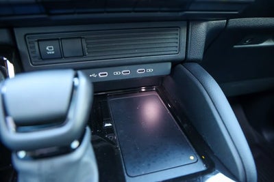 2025 Toyota Land Cruiser 4WD (Natl)
