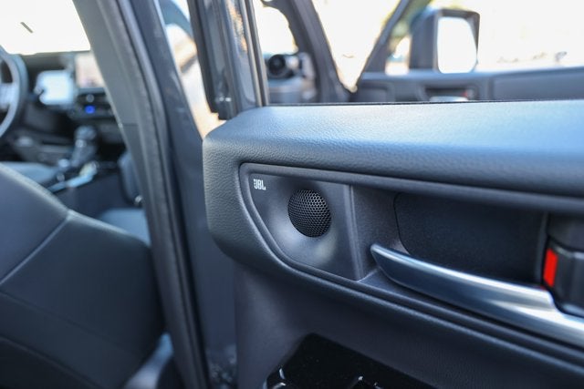 2025 Toyota Land Cruiser 4WD (Natl)