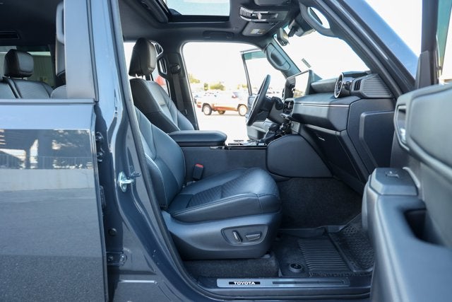 2025 Toyota Land Cruiser 4WD (Natl)