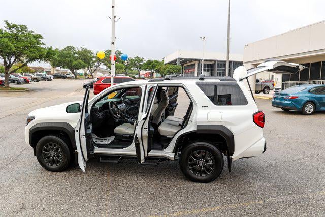 2025 Toyota 4RUNNER SR5