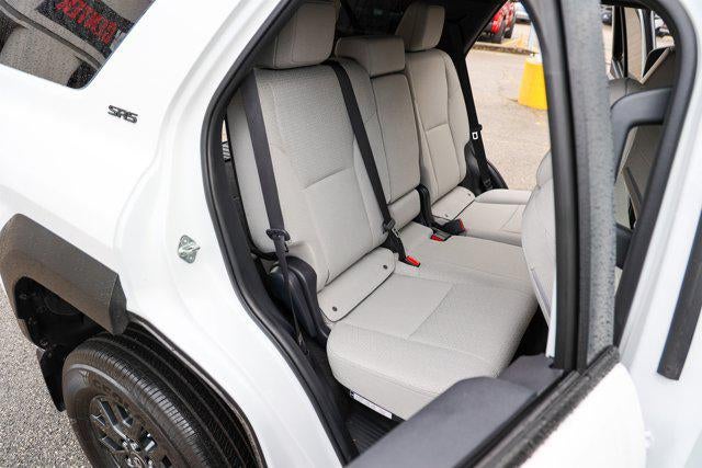 2025 Toyota 4RUNNER SR5