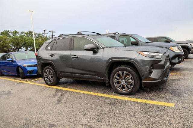 2022 Toyota RAV4 Hybrid XLE Premium