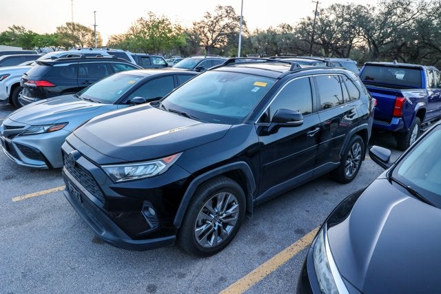 2020 Toyota RAV4 XLE Premium