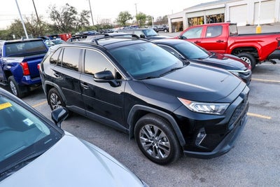 2020 Toyota RAV4 XLE Premium