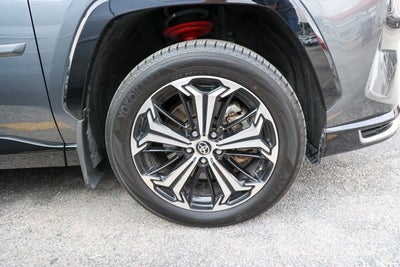 2025 Toyota RAV4 Plug-in Hybrid XSE