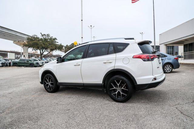 2018 Toyota RAV4 SE