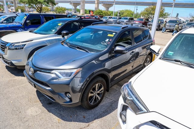 2017 Toyota RAV4 XLE