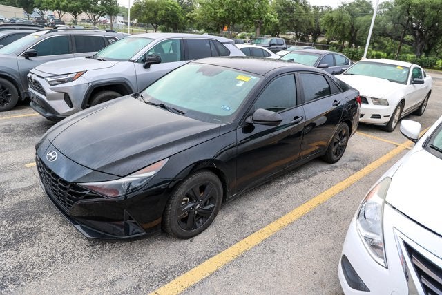 2023 Hyundai Elantra Blue