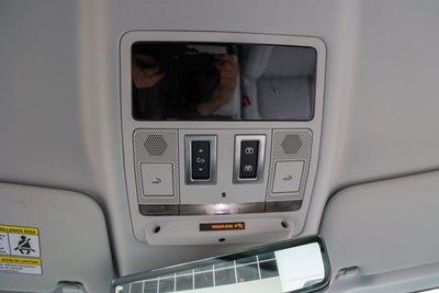 2025 Land Rover Defender X-Dynamic SE