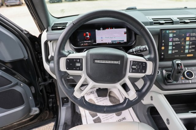 2025 Land Rover Defender X-Dynamic SE