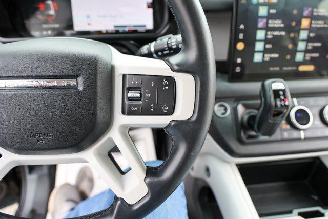 2025 Land Rover Defender X-Dynamic SE