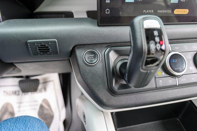 2025 Land Rover Defender X-Dynamic SE