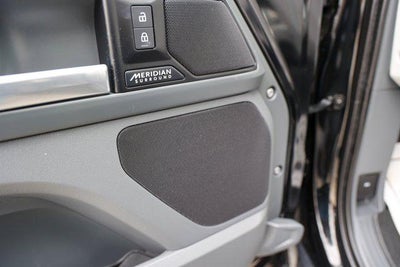 2025 Land Rover Defender X-Dynamic SE