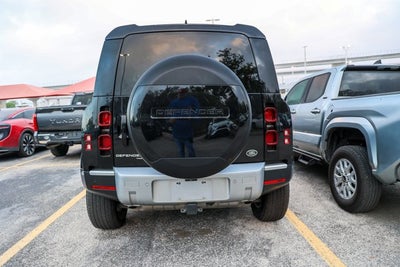2023 Land Rover Defender SE