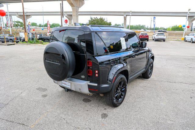 2023 Land Rover Defender SE