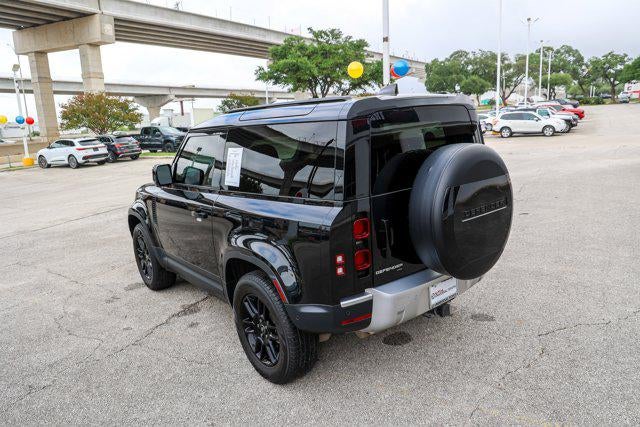 2023 Land Rover Defender SE