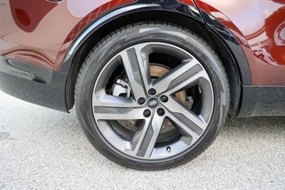 2026 Land Rover Discovery Gemini Edition