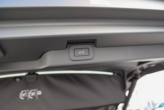 2026 Land Rover Discovery Gemini Edition