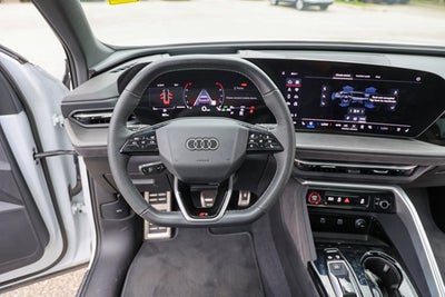 2025 Audi SQ5 Premium Plus