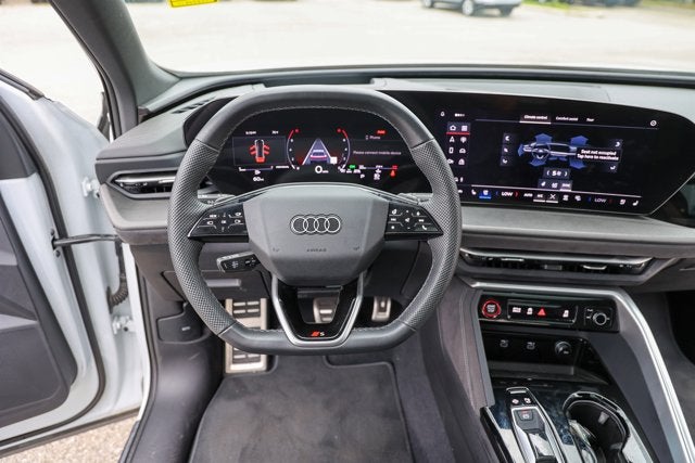 2025 Audi SQ5 Premium Plus