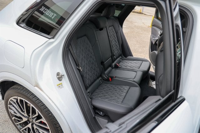 2025 Audi SQ5 Premium Plus