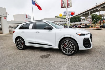 2025 Audi SQ5 Premium Plus