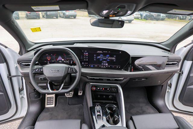 2025 Audi SQ5 Premium Plus