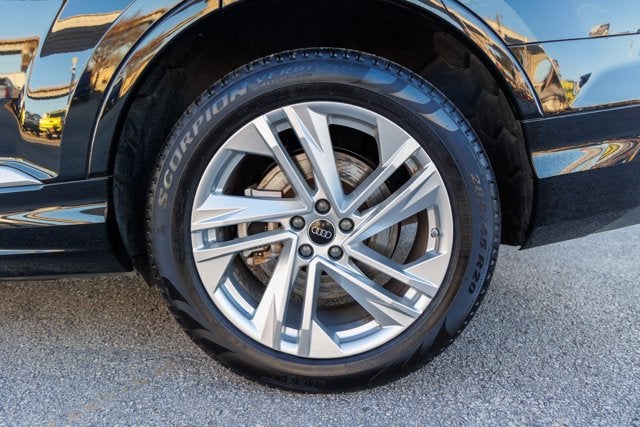 2023 Audi Q7 Premium