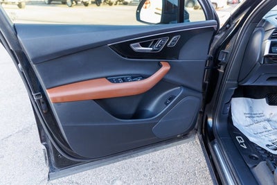 2023 Audi Q7 Premium