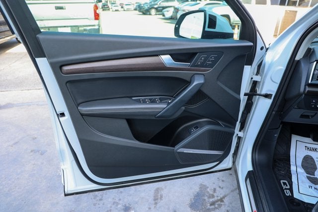 2023 Audi Q5 S line Prestige