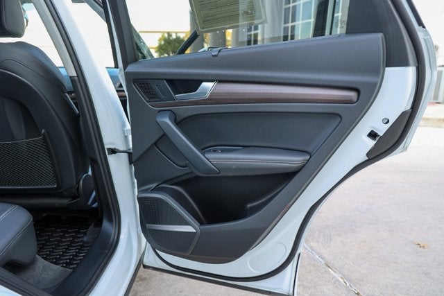 2023 Audi Q5 S line Prestige